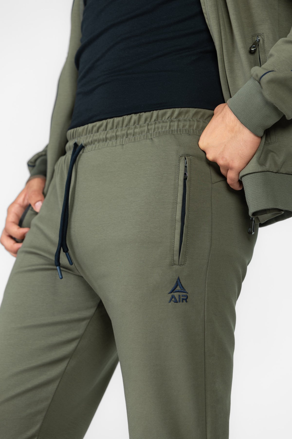 AIR CORE Komplet Trenerka – Maslinasto zelena, fotografija 8